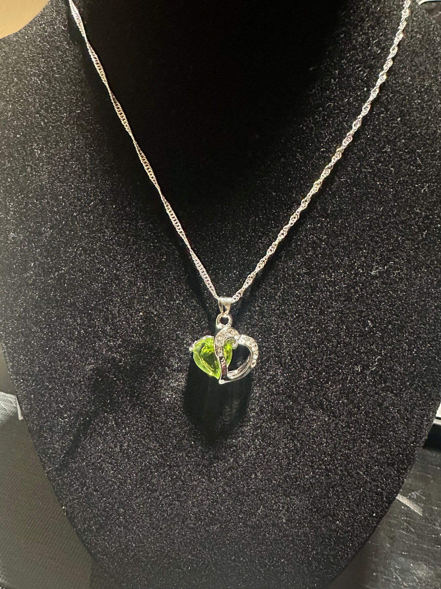 Green charm heart shaped pendant necklace